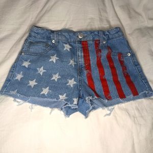 Flag shorts